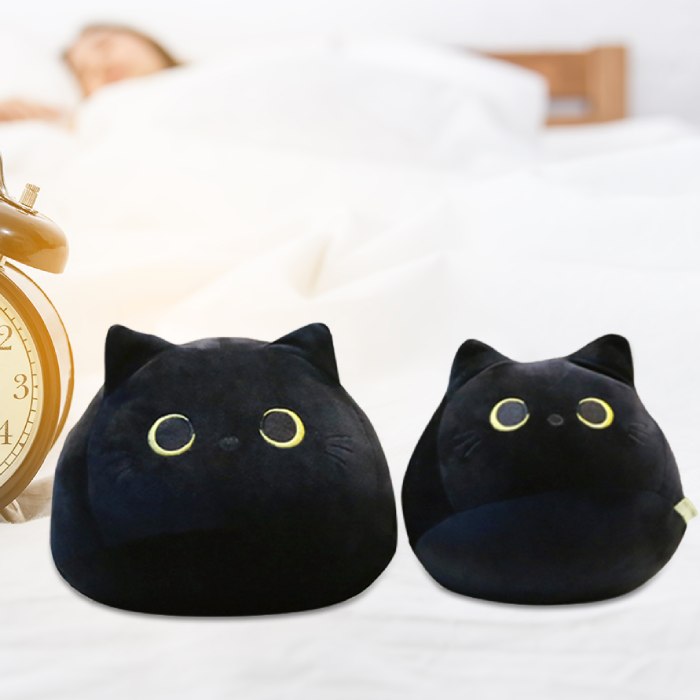 Peluche chat noir ronde